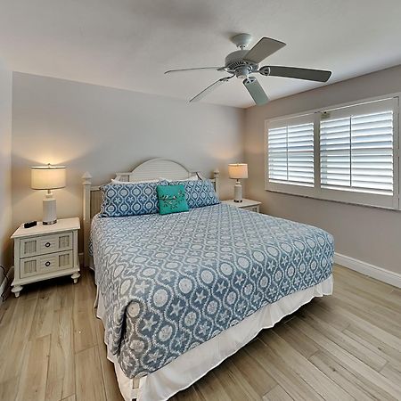 Estero Island Beach Villas 204 フォートマイヤーズビーチ エクステリア 写真