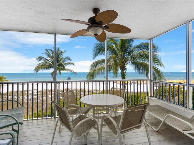 Estero Island Beach Villas 204 フォートマイヤーズビーチ エクステリア 写真