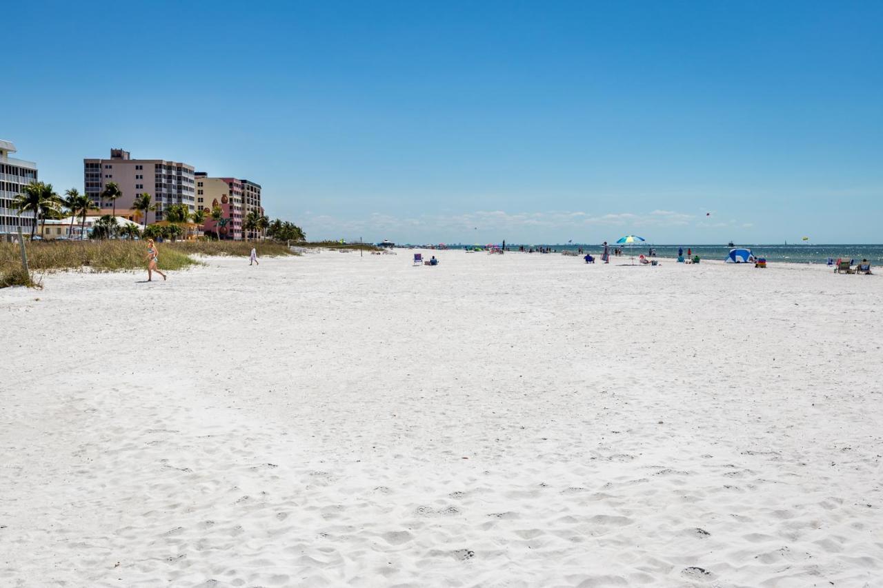 Estero Island Beach Villas 204 フォートマイヤーズビーチ エクステリア 写真